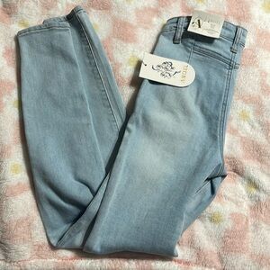 NWT Angel High rise skinny jeans 3